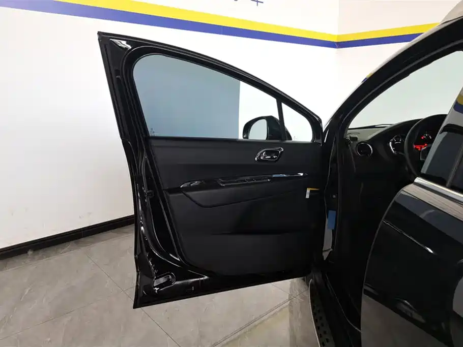 Peugeot 3008 2013 2.0L Automatic Trend Edition фото 7