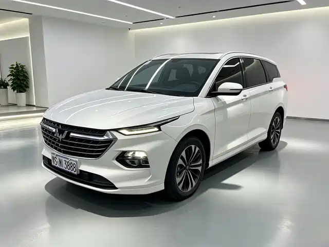 Wuling Victory 1.5T CVT, Флагман
