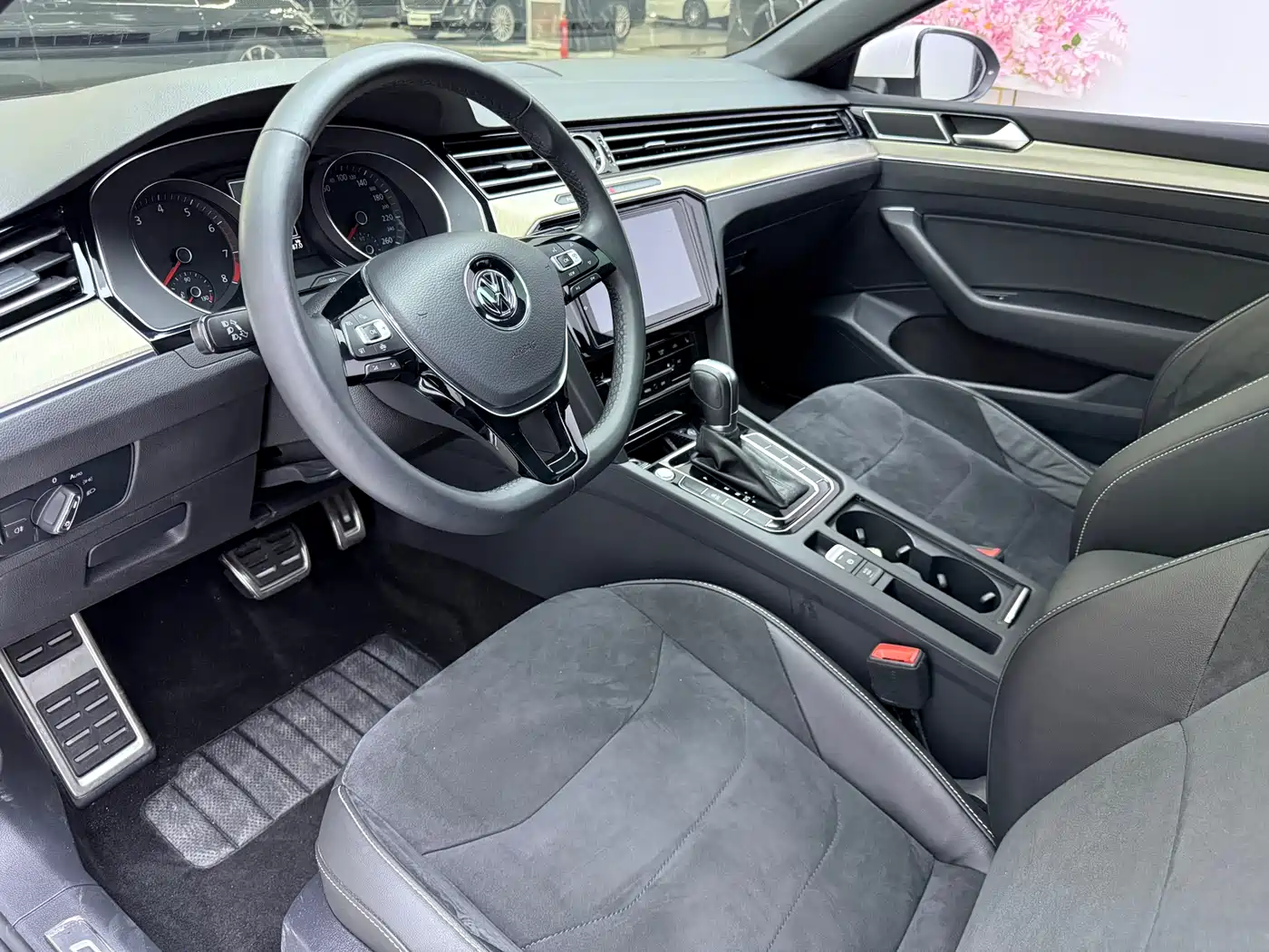 Volkswagen FAW-Volkswagen CC 2020 330TSI Elegance Version China VI фото 13
