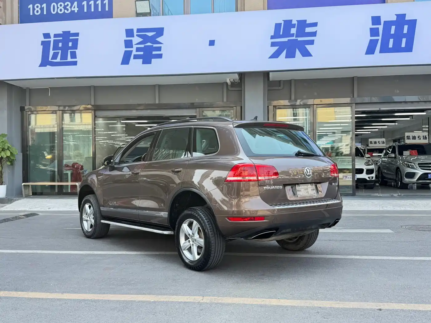 Volkswagen Touareg 2011 3.0TDI Diesel Comfort фото 12