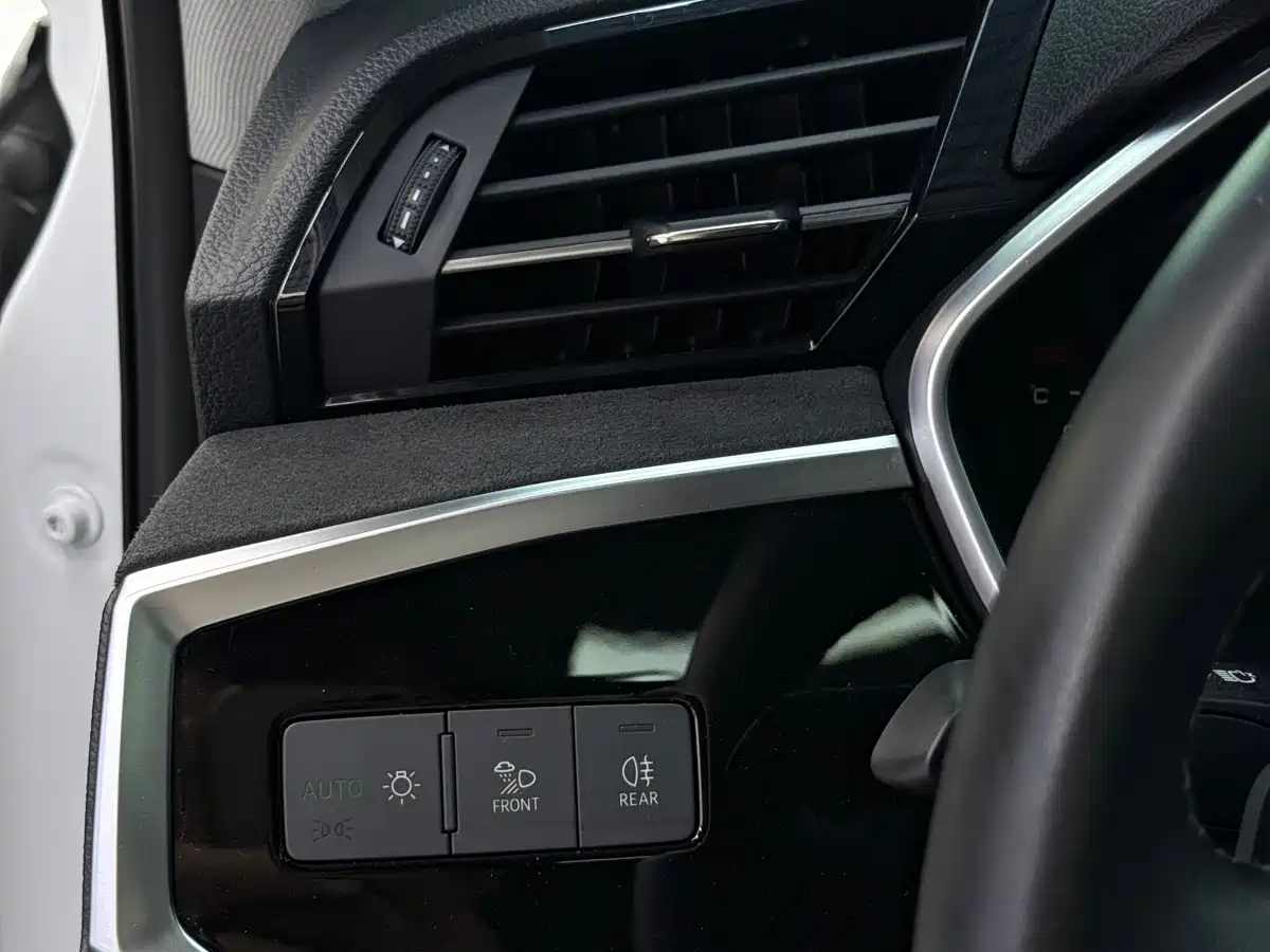 Audi Q3 2023 35 TFSI Fashion Dynamic (1.4T) фото 22
