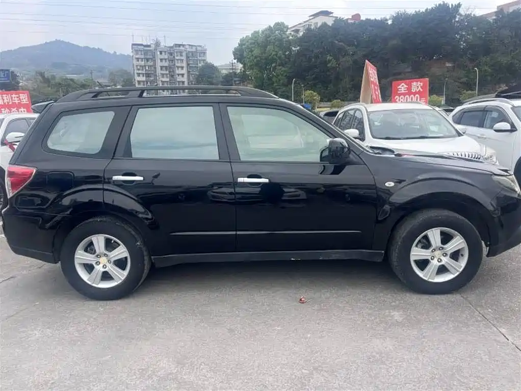 Subaru Forester 2010 2.0XS Automatic Luxury Edition фото 3