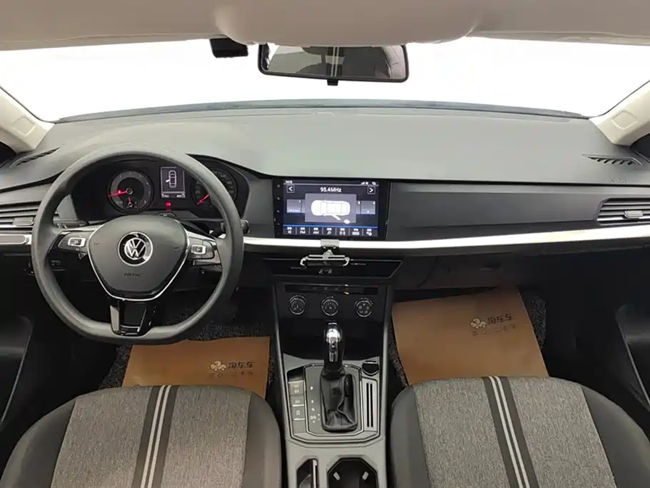 Volkswagen Lavida 2022 1.5L Auto Trend Edition фото 12