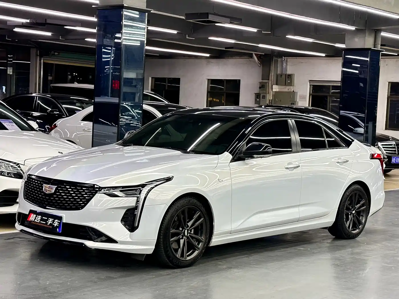 Cadillac CT4 2022 28T Luxury Model