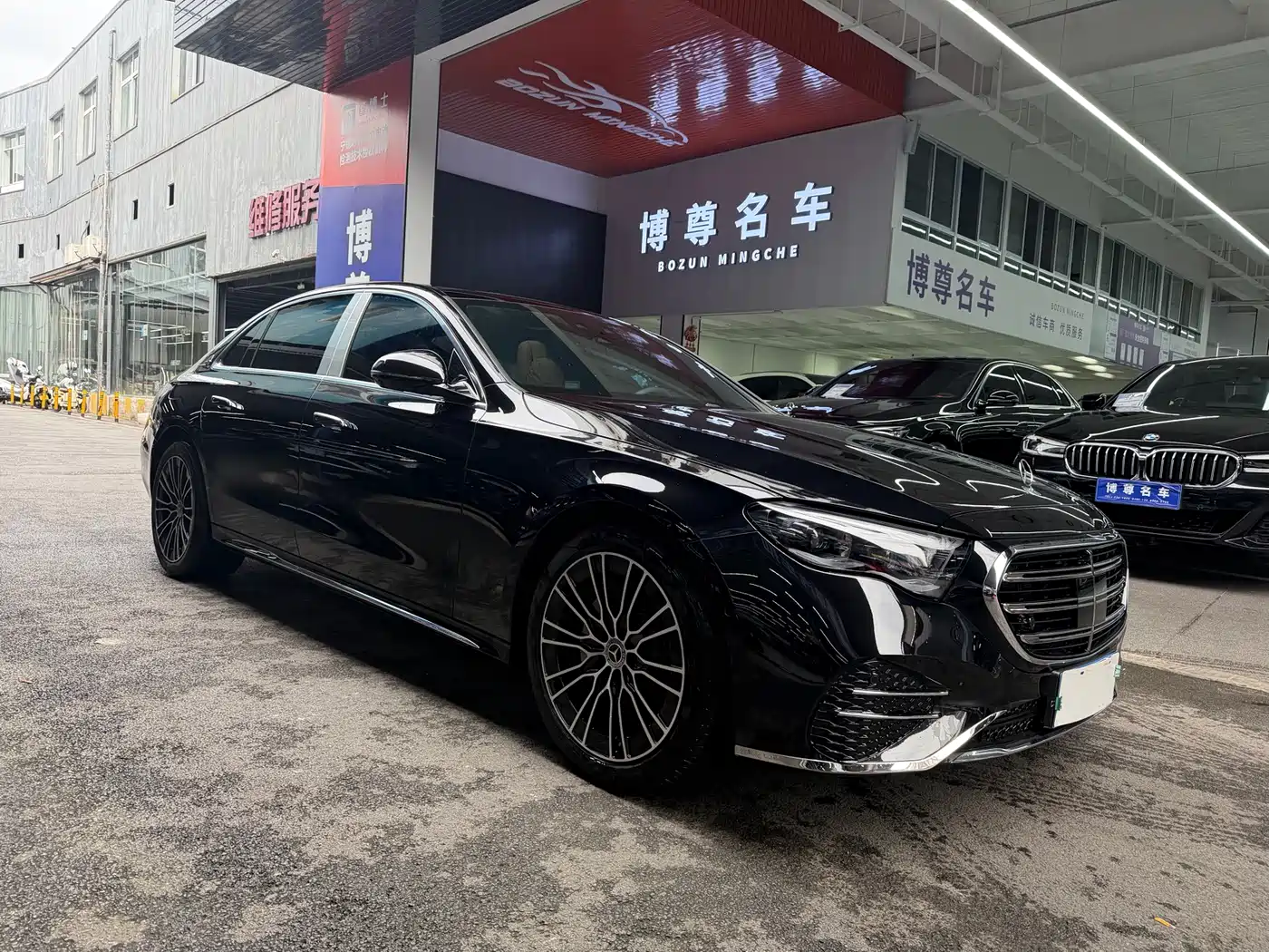 Mercedes-Benz E-Class 2025 E 300 L Luxury фото 3