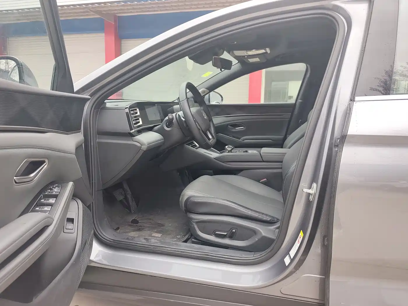 BYD Qin L 2025 DM-i Smart Drive Edition 120KM Surpassing фото 7
