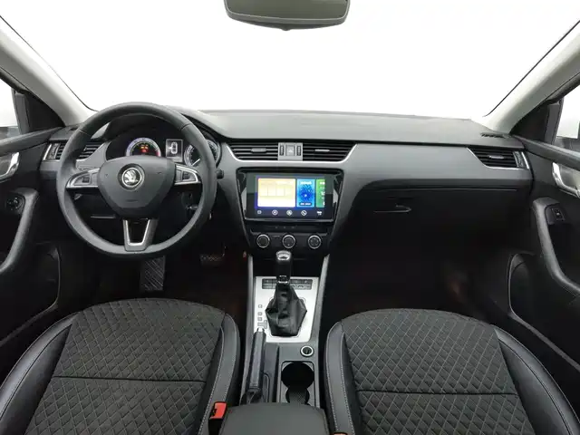 Škoda Octavia 2019 1.5L Automatic Smart Luxury Edition China V — фото 5