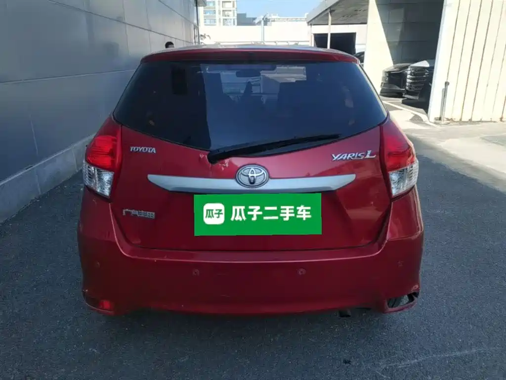 Toyota YARiS L Zhi Xuan 2015 1.5E Auto Charming Edition фото 10