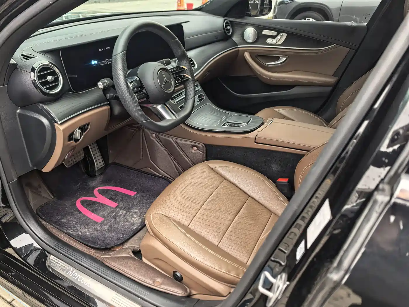 Mercedes-Benz E-Class 2021 E 300 L Sport Luxury Edition фото 11