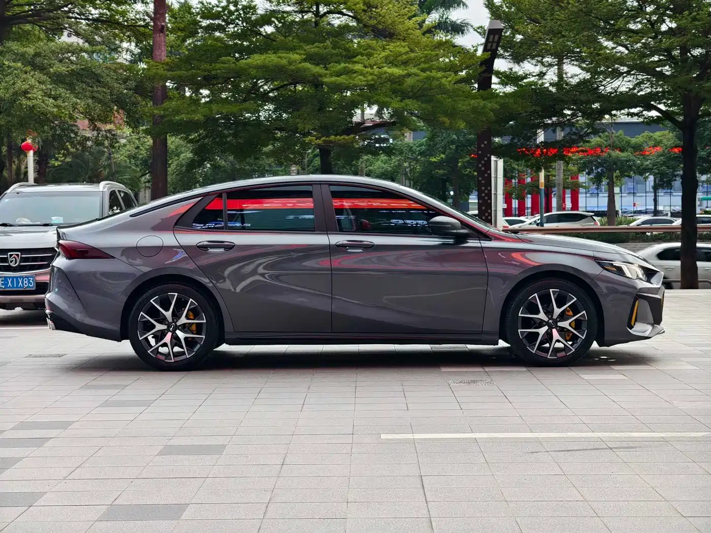 GAC Trumpchi Trumpchi Emkoo 2021 270T DCT J16 Edition фото 9