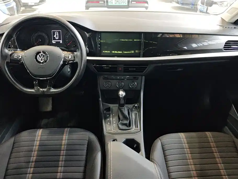 Volkswagen Lavida 2018 Hatchback 200TSI DSG Comfort Edition China V фото 12