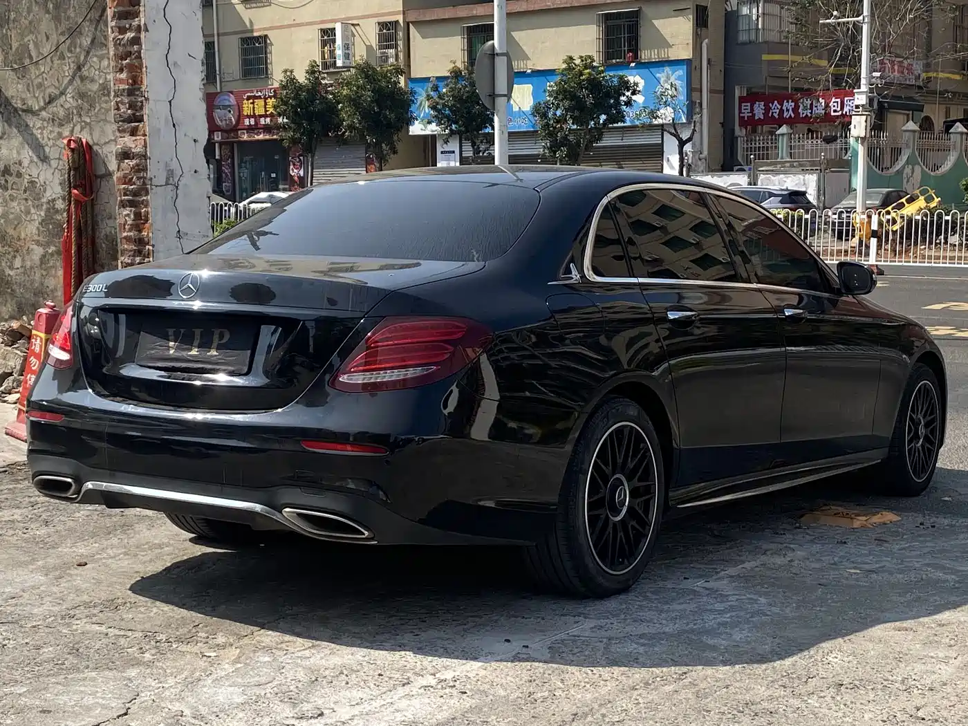 Mercedes-Benz E-Class 2019 E 260 L Sport фото 18