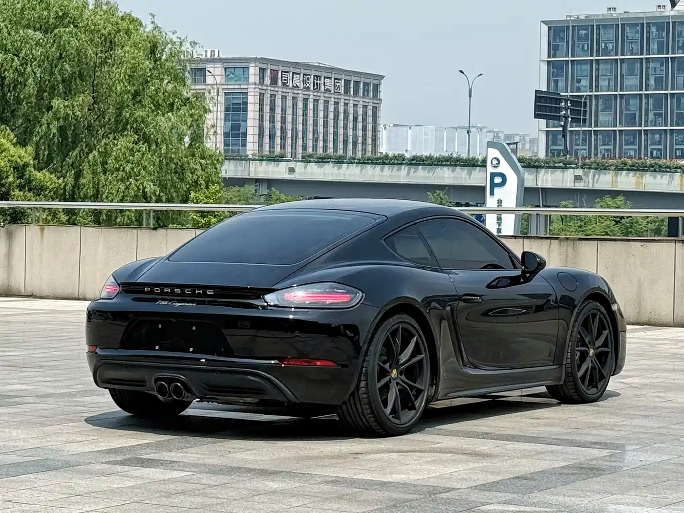 Porsche 718 2018 Cayman 2.0T фото 4