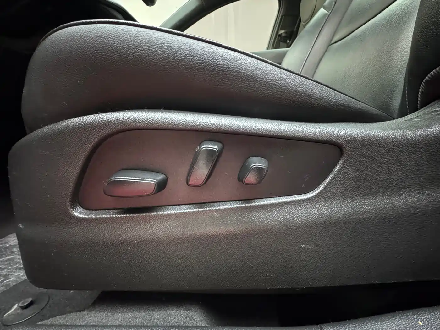 Cadillac XT4 2020 28T FWD Leading Trim фото 20