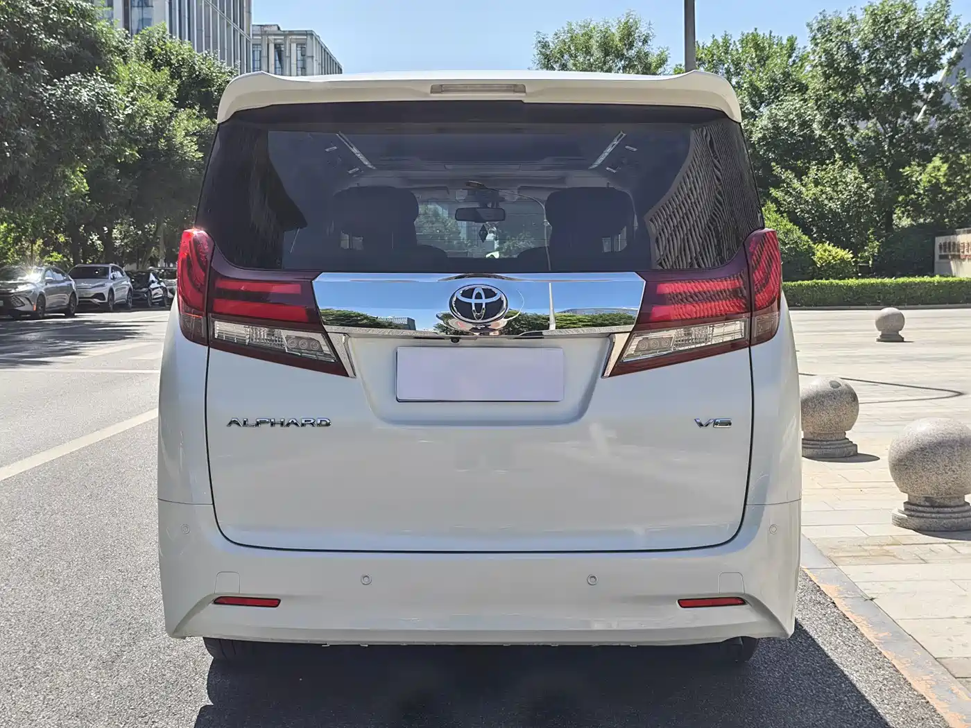 Toyota Alphard 2015 3.5L Luxury Edition фото 7