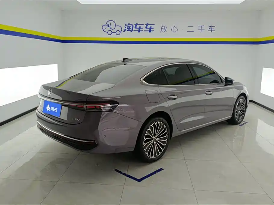 Volkswagen Passat 2025 Pro 380TSI Dragon Prestige Edition фото 3