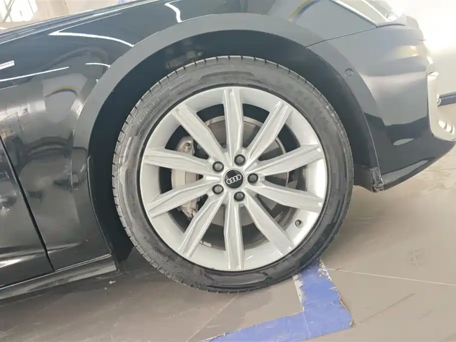 Audi A6L 2023 Facelift 45 TFSI Premium Dynamic фото 6