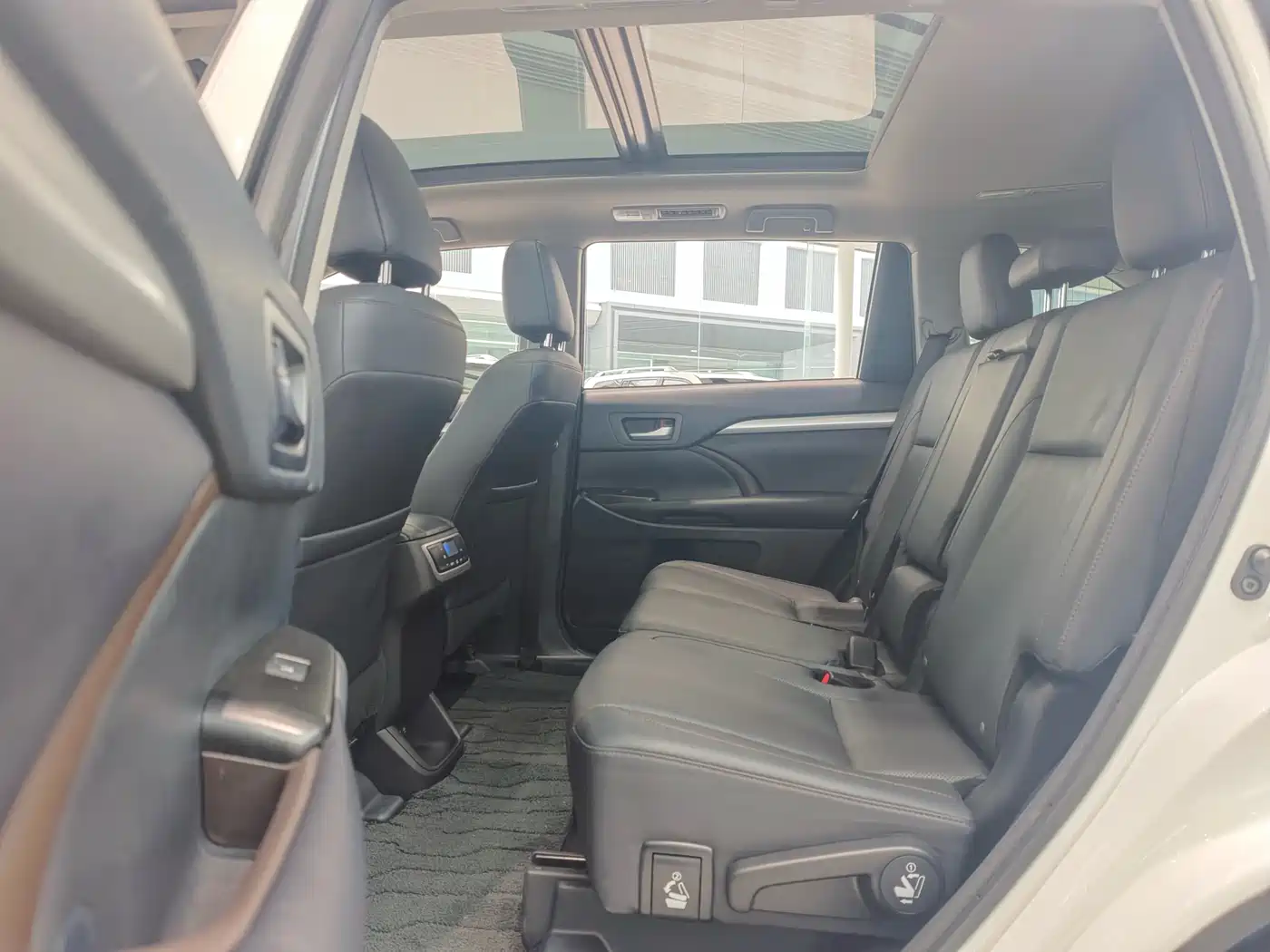Toyota Highlander 2018 2.0T 4WD Luxury 7-seater (China V) фото 7