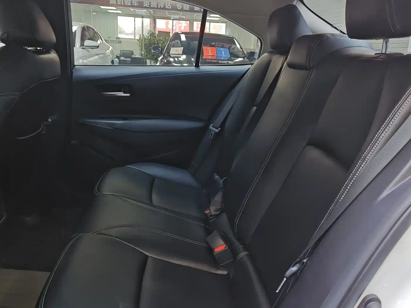 Toyota Corolla 2021 1.2T S-CVT Pioneer Edition фото 10