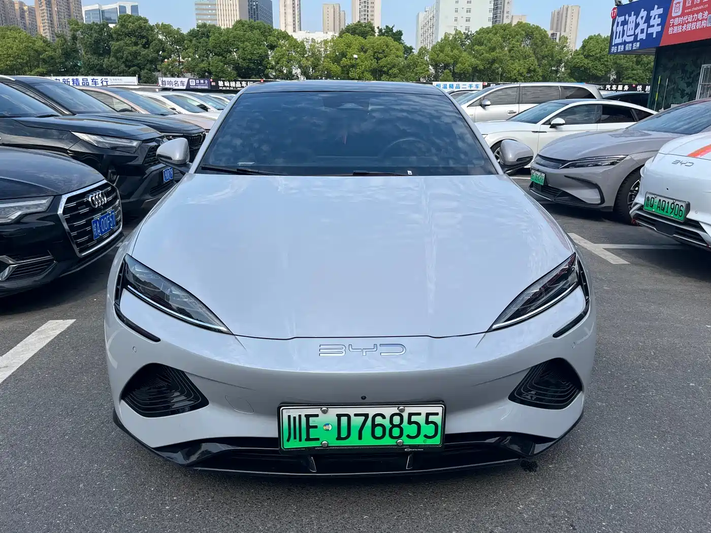 BYD Seal 2023 Champion Edition 700km Premium фото 2