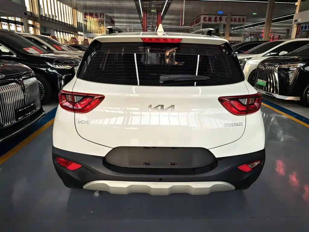 Kia KX1 2021 1.4L CVT Fun Edition фото 3