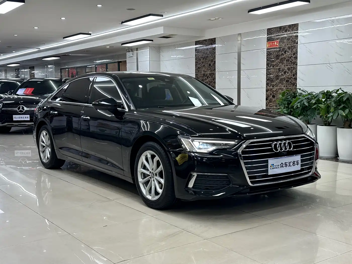 Audi A6L 2019 40 TFSI Luxury Elegance фото 3