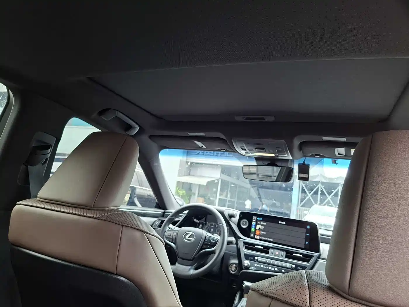 Lexus ES 2023 200 Excellence Edition фото 22