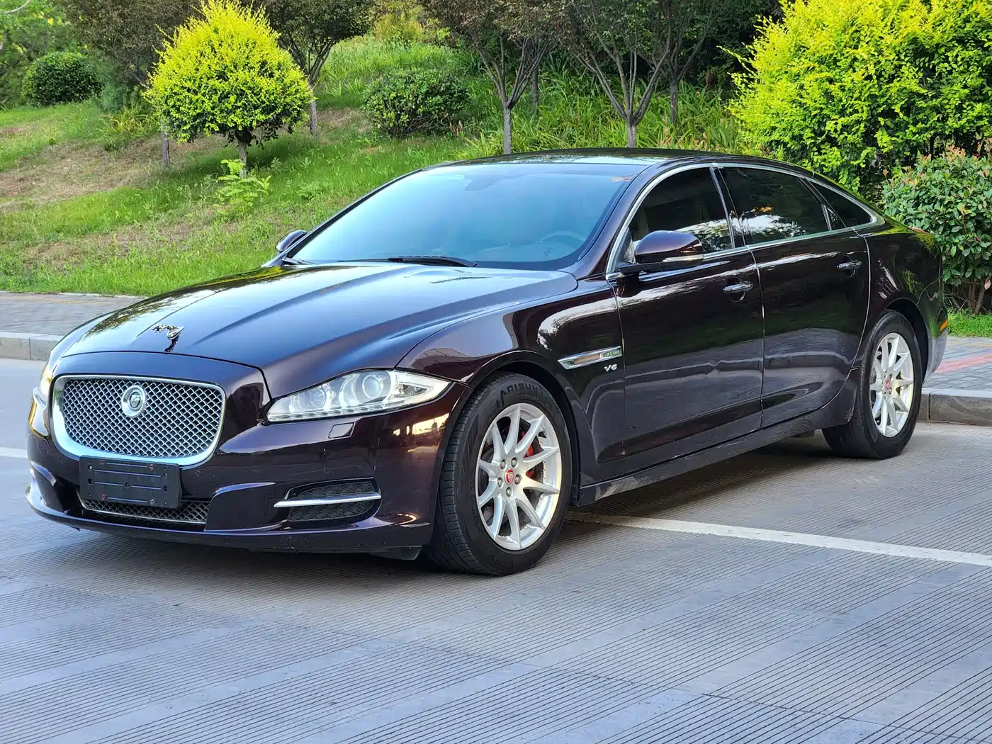 Jaguar XJ 2013 2013 XJL 3.0 SC Panorama Business Edition