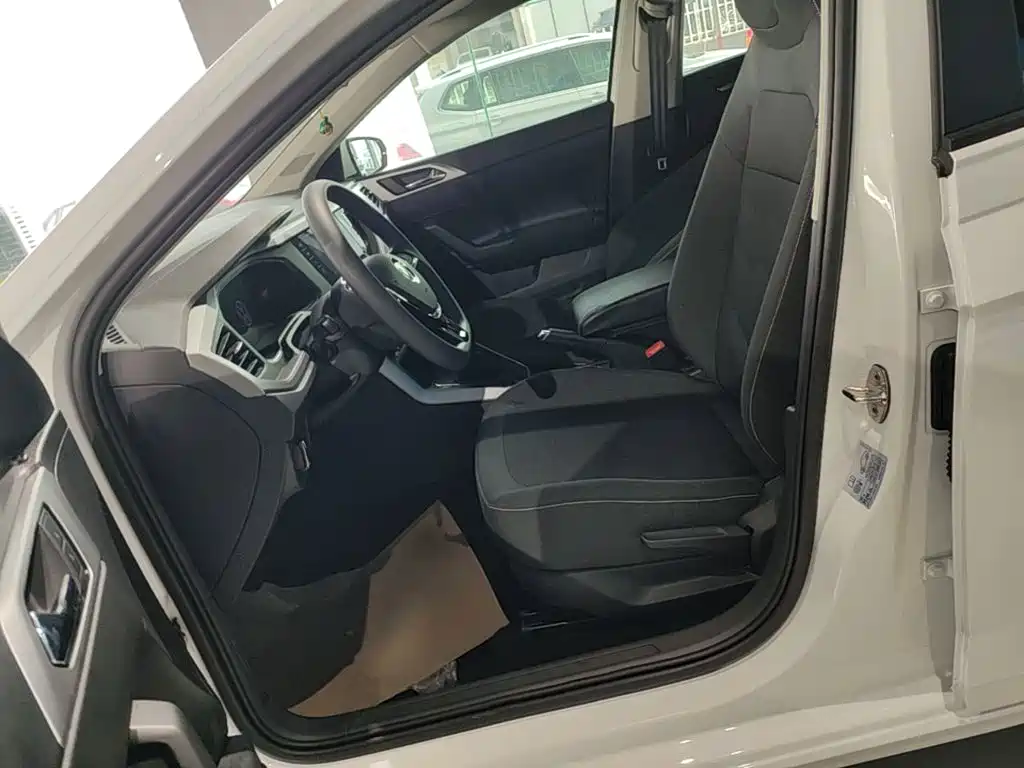 Volkswagen Polo 2024 2023 Facelift Plus 1.5L Auto Joyful Living Edition