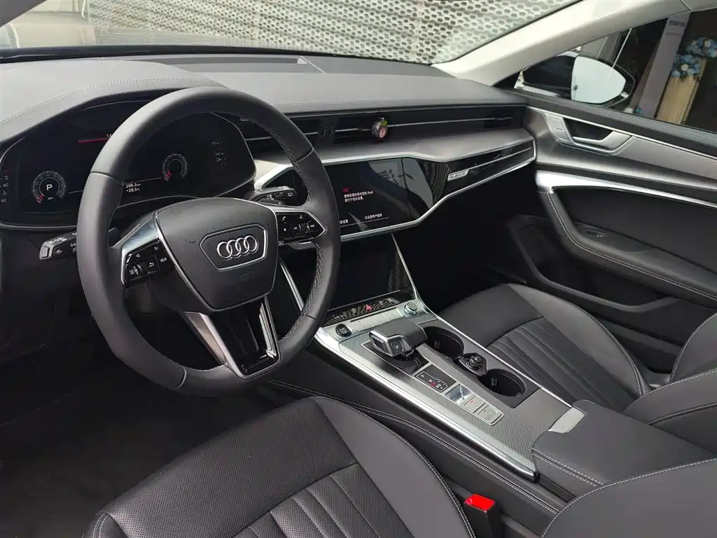 Audi A6 (Import) 2025 allroad quattro Explorer 55 TFSI Premium Off-Road фото 11