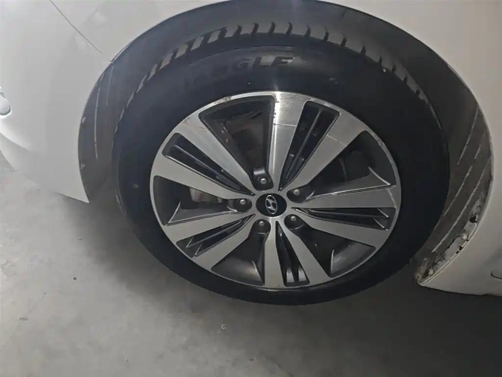 Hyundai Mistra 2016 1.6T Automatic Smart GLS фото 23