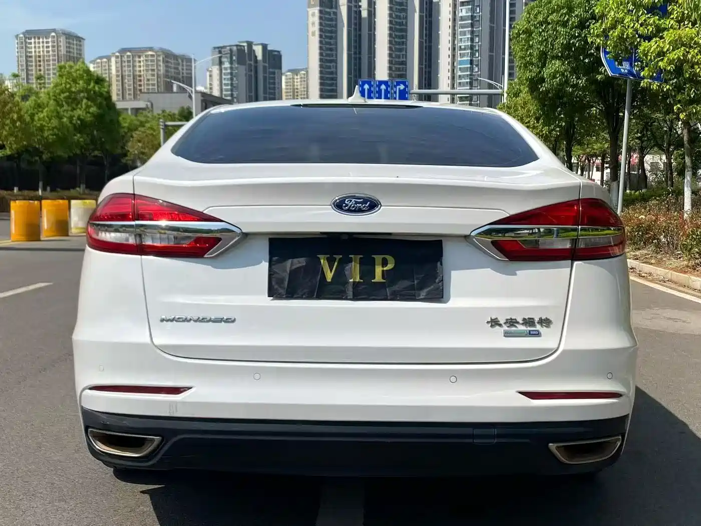 FORD MONDEO