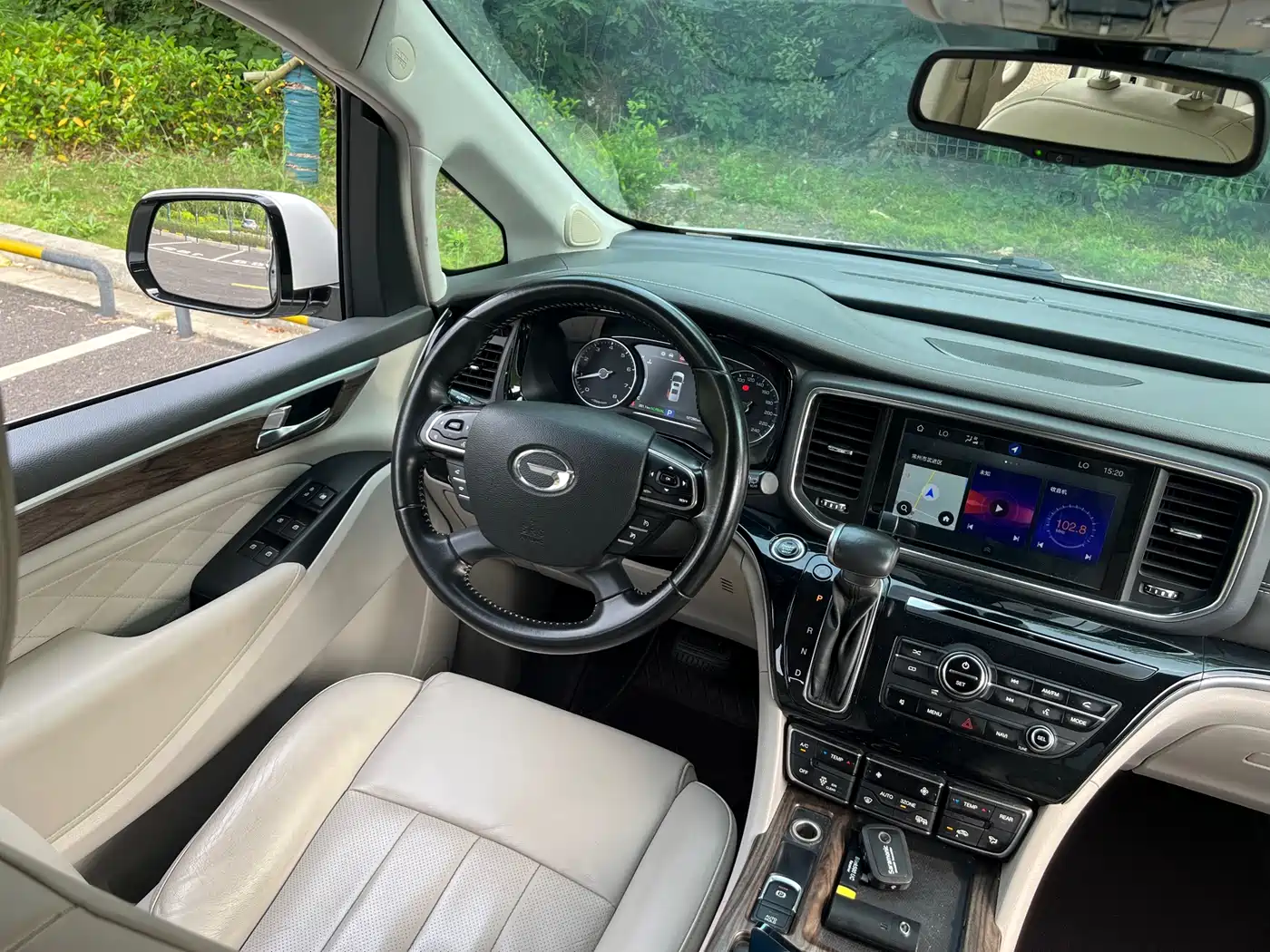 GAC Trumpchi Trumpchi M8 2018 320T Premium Edition фото 9