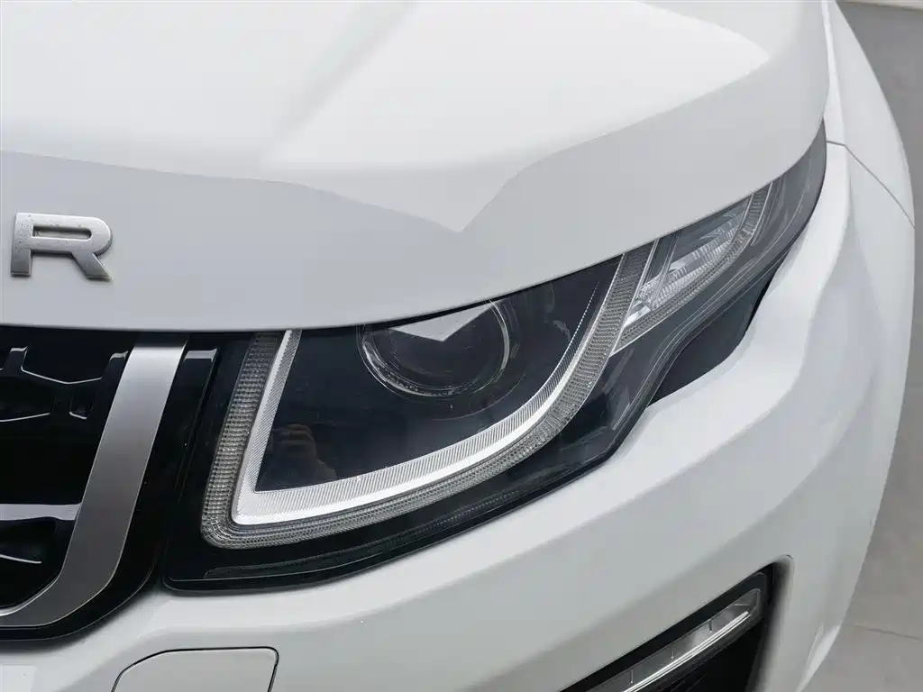 Land Rover Range Rover Evoque 2018 240PS SE DYNAMIC Smart Edition фото 7