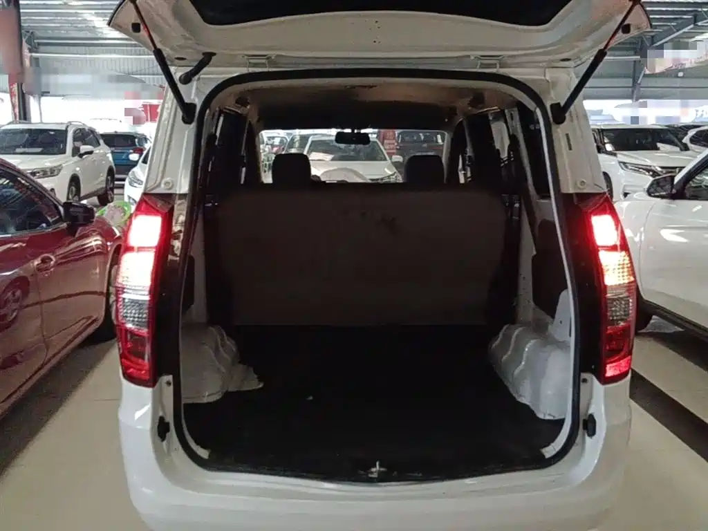WULING AUTOMOBILE WULING HONGGUANG