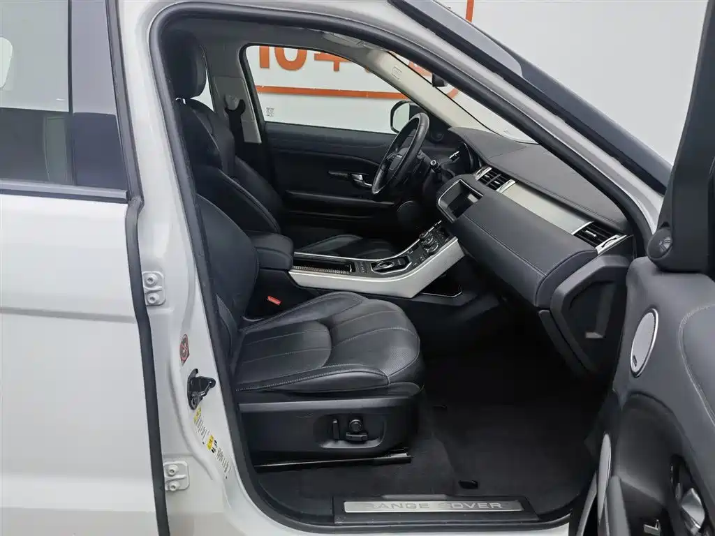 Land Rover Range Rover Evoque 2018 240PS SE DYNAMIC Smart Edition фото 23