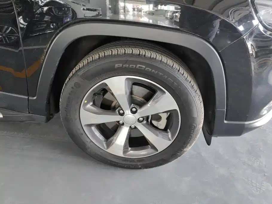 Jeep Cherokee 2021 2020 2.0T 2WD Leading Edition
