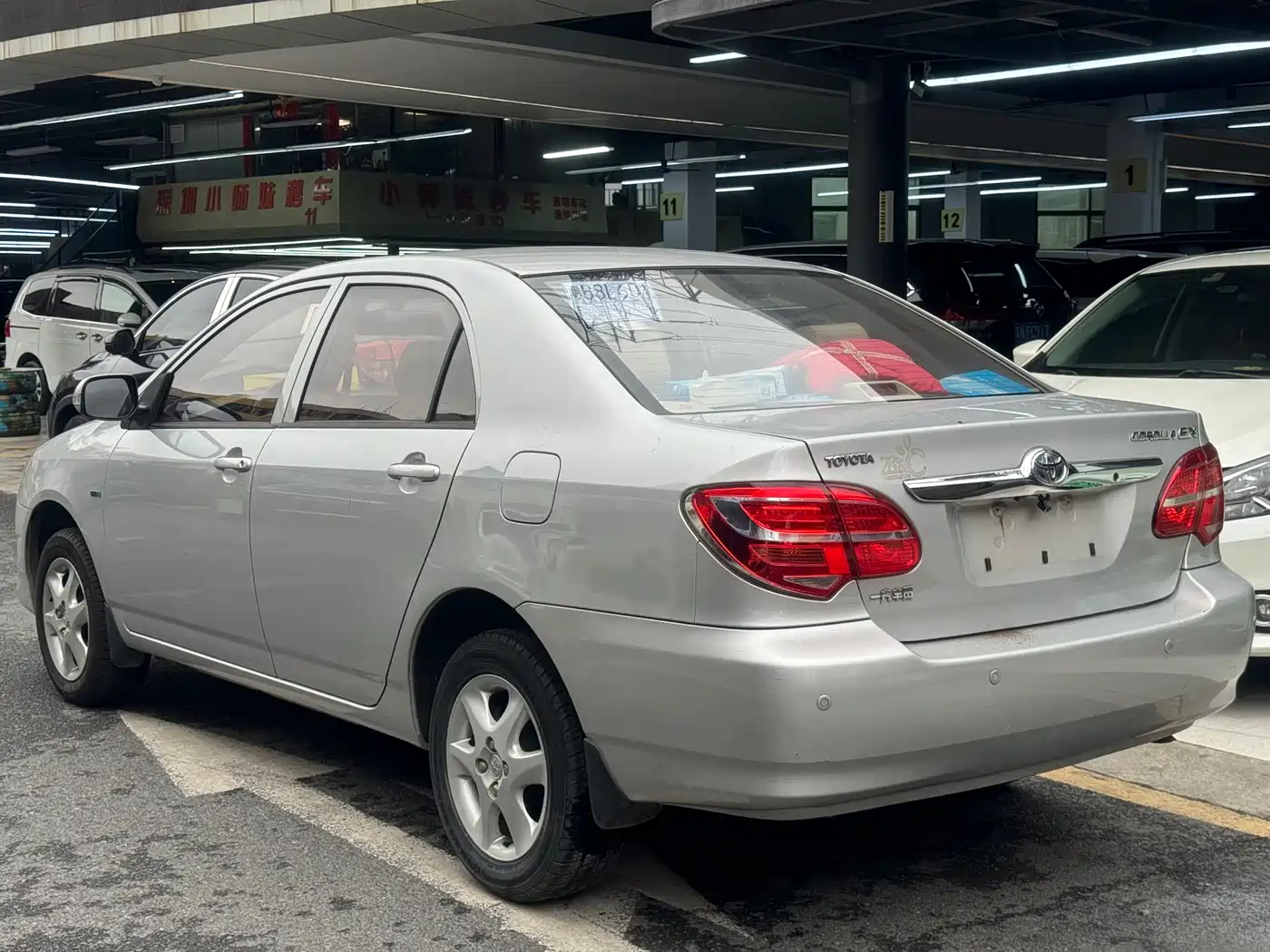 Toyota Corolla 2013 1.6L Automatic Luxury фото 7