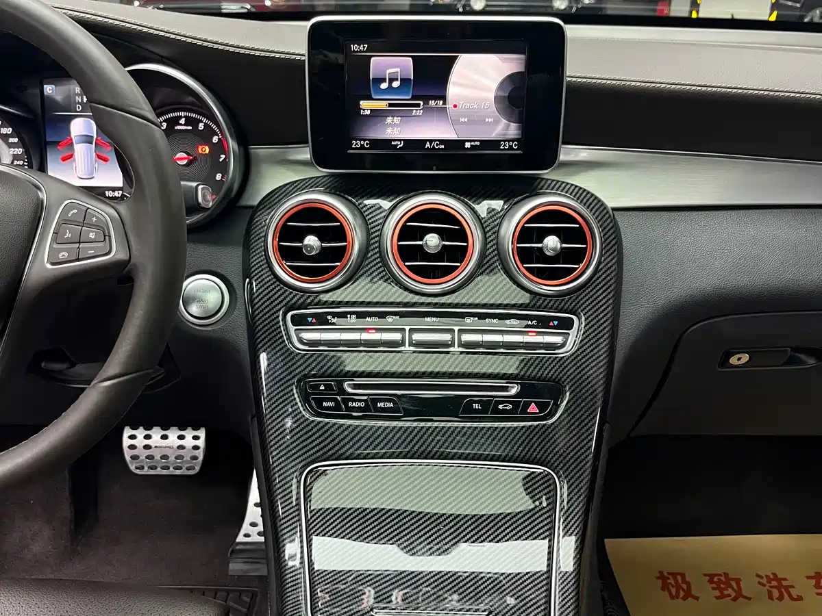 Mercedes-Benz GLC 2018 Facelift GLC 200 4MATIC фото 28