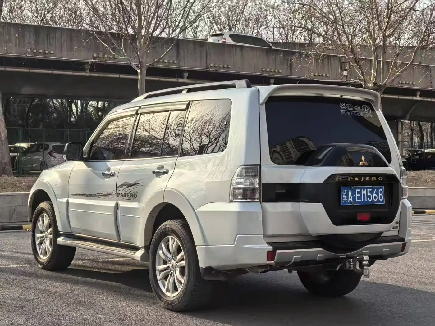 Mitsubishi Pajero (Import) 2018 3.0L Automatic Premium Edition фото 16