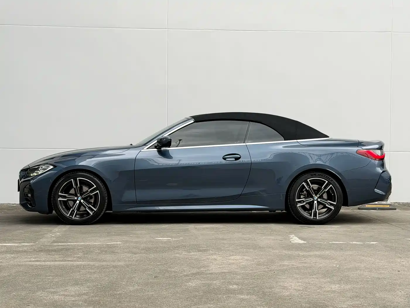 BMW 4 Series 2022 425i Convertible M Sport Package фото 16
