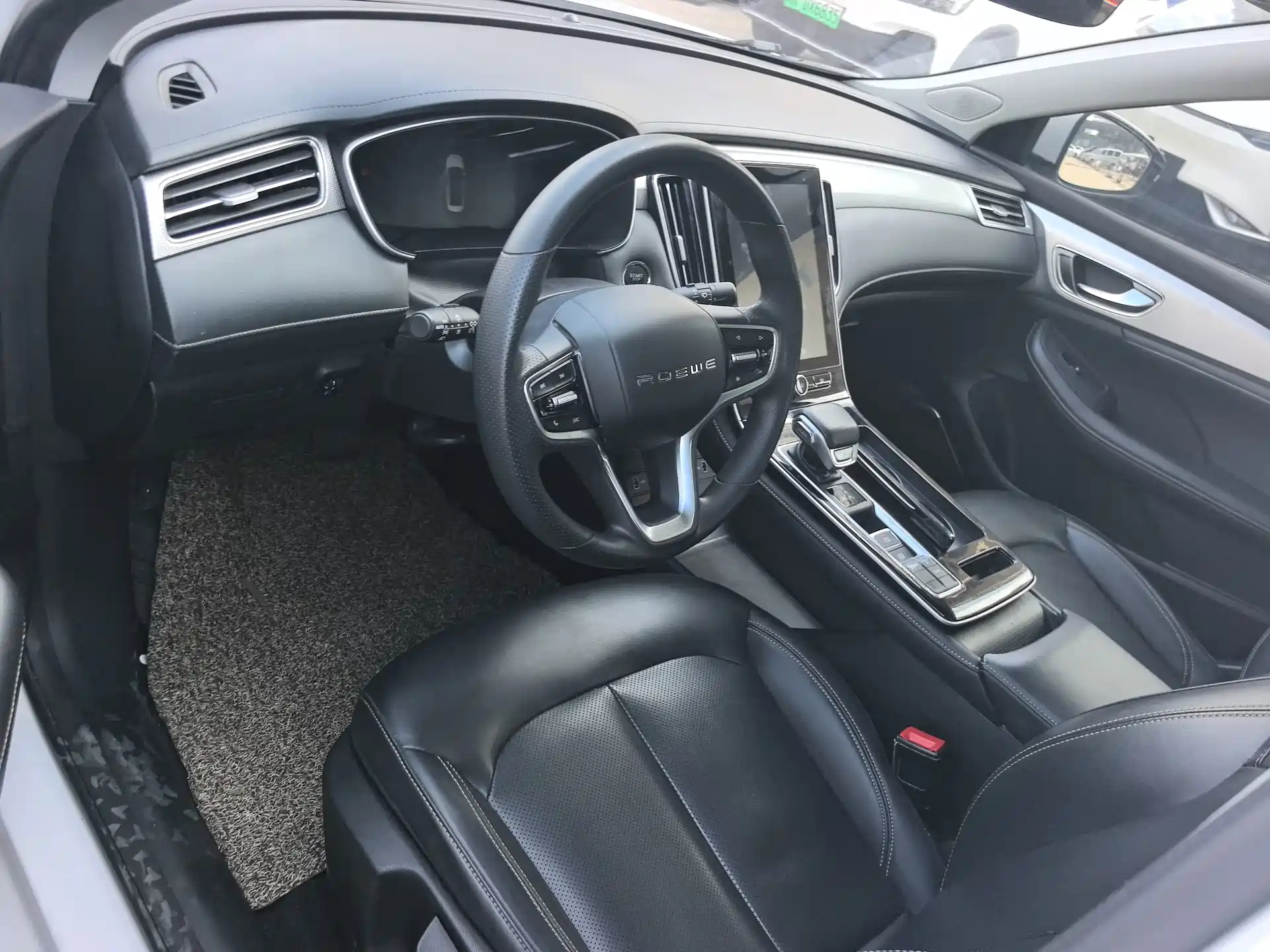 Фото 10 - Roewe i6 MAX EV