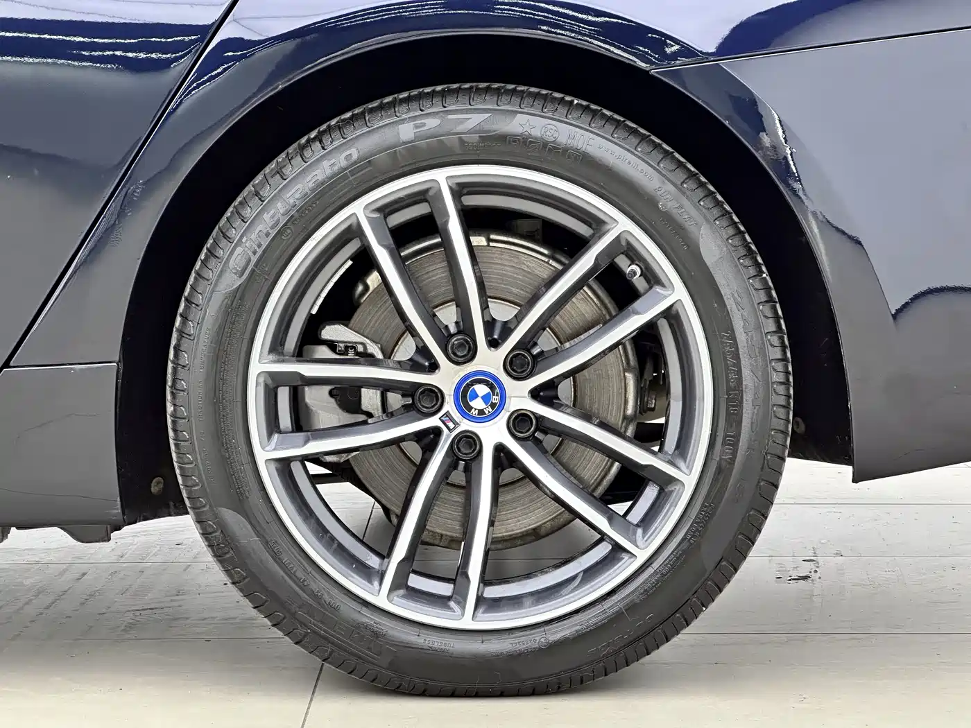 BMW 5 Series New Energy 2022 Facelift II 535Le Pioneer Edition M Sport Package фото 14