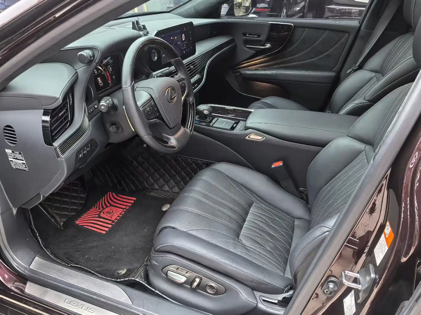 Lexus LS 2021 500h Luxury Edition фото 7