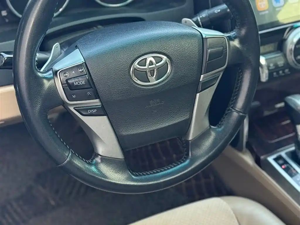Toyota Reiz 2010 2.5V Style Elite Edition фото 6