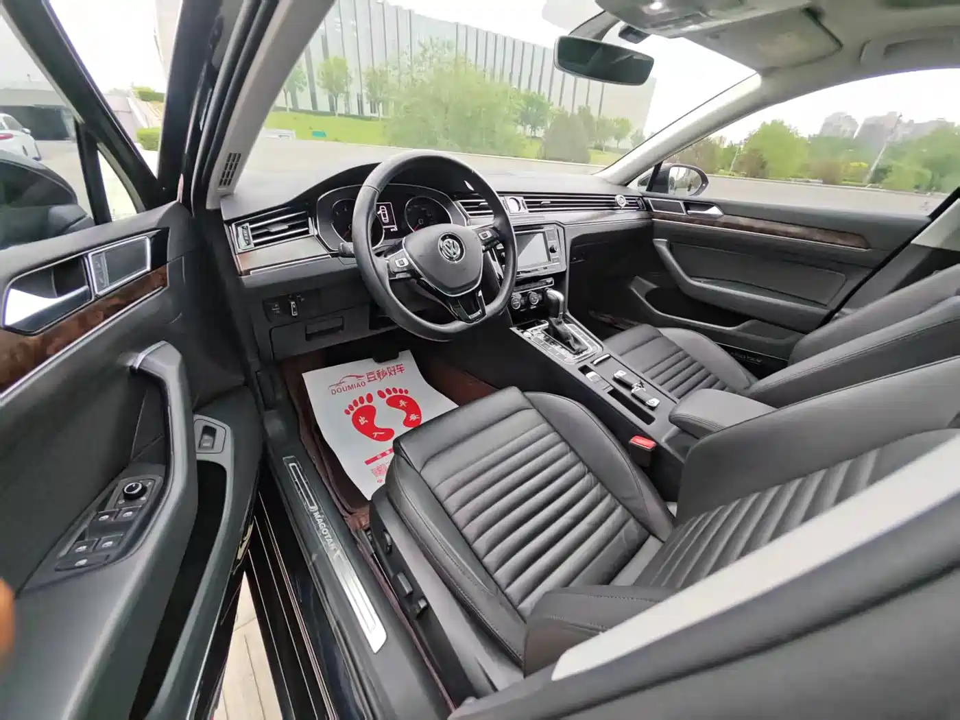 Volkswagen Magotan 2018 Facelift 330TSI DSG Luxury фото 7