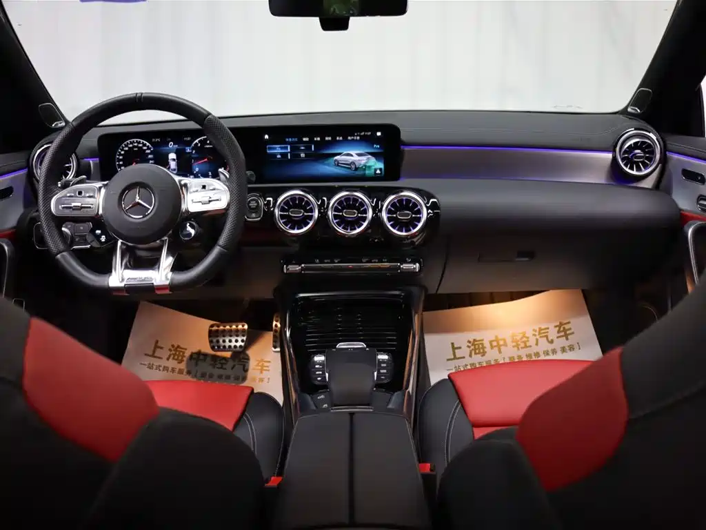 Mercedes-Benz CLA AMG 2023 AMG CLA 35 4MATIC фото 12