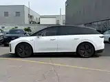 Photo 2 - Li Auto i6