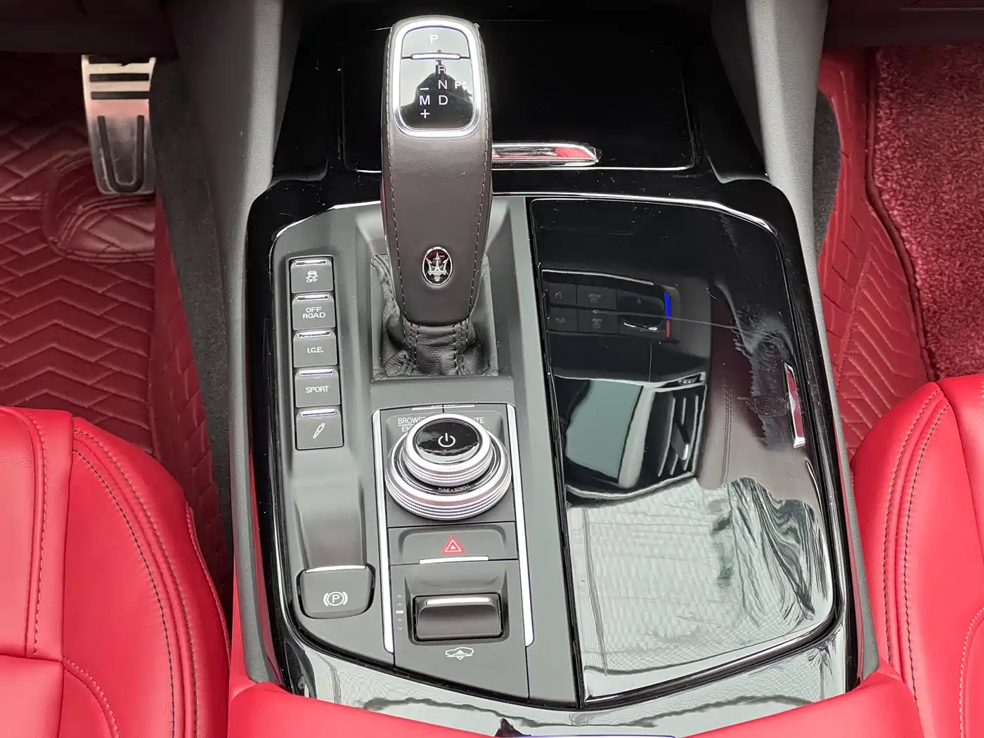 Maserati Levante 2023 2022 3.0T Modena