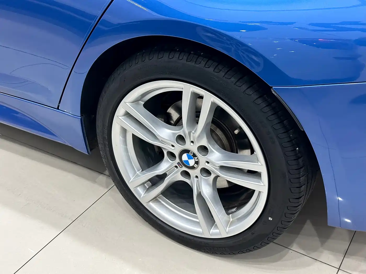BMW 3 Series 2019 320Li M Sport Package фото 17